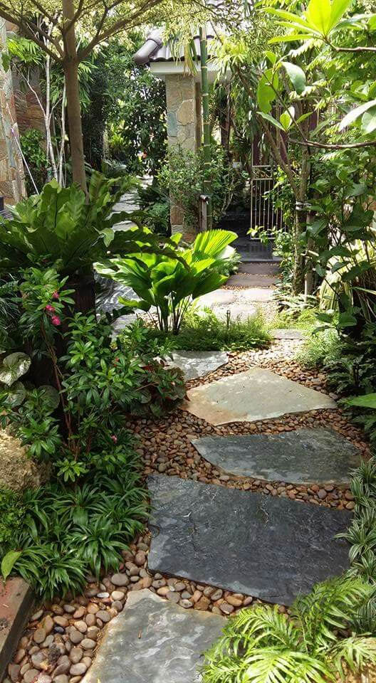 Flagstone sidewalks in Elk Grove